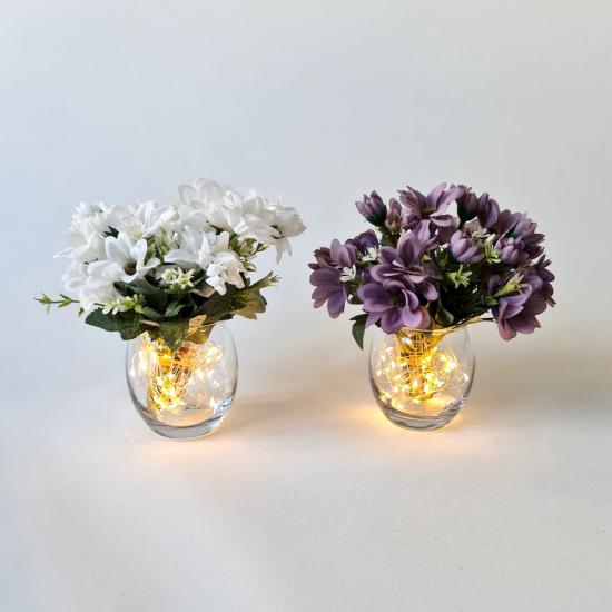 Cam Vazo Led Işıklı Eflatun ve Beyaz Biçme Yapay Çiçekli İkili Set