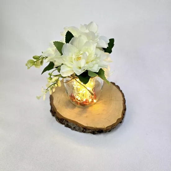 Beyaz Manolya Çiçekli, Led Işıklı Dekoratif Vazo