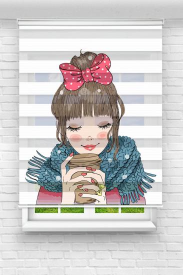 Kahve Bardaklı Kız- Çocuk Ve Bebek Odası Baskılı Zebra Stor Perde