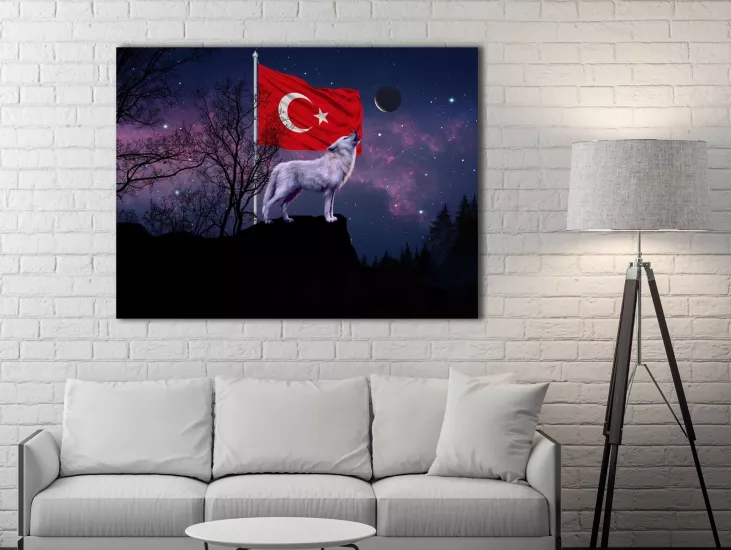 Bayrak ve Kurt - Laminasyonlu Kanvas Tablo