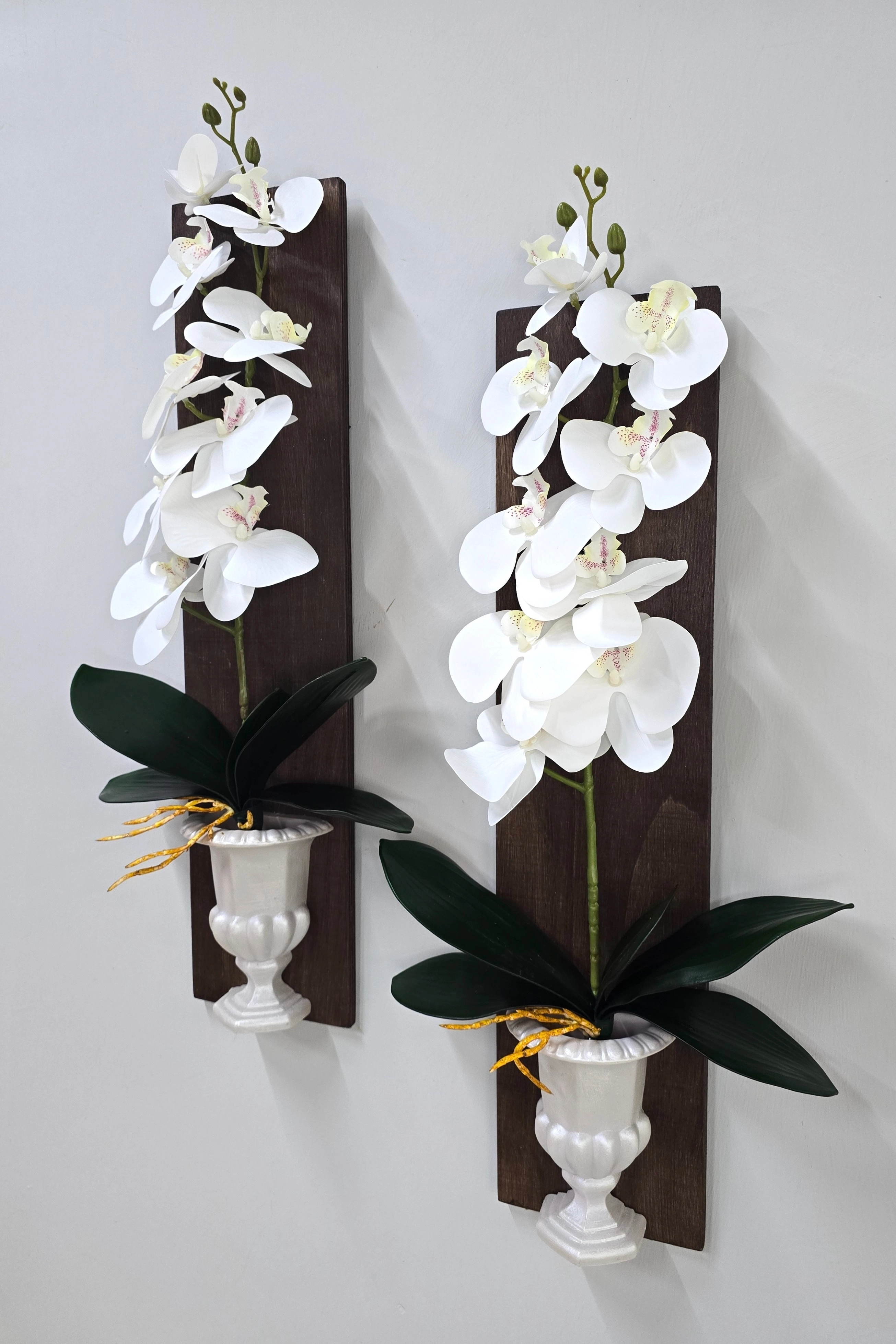 Beyaz%20Islak%20Orkide%20Çiçekli%20Boy%20Duvar%20Dekoru%20Ceviz%20İkili%20Set