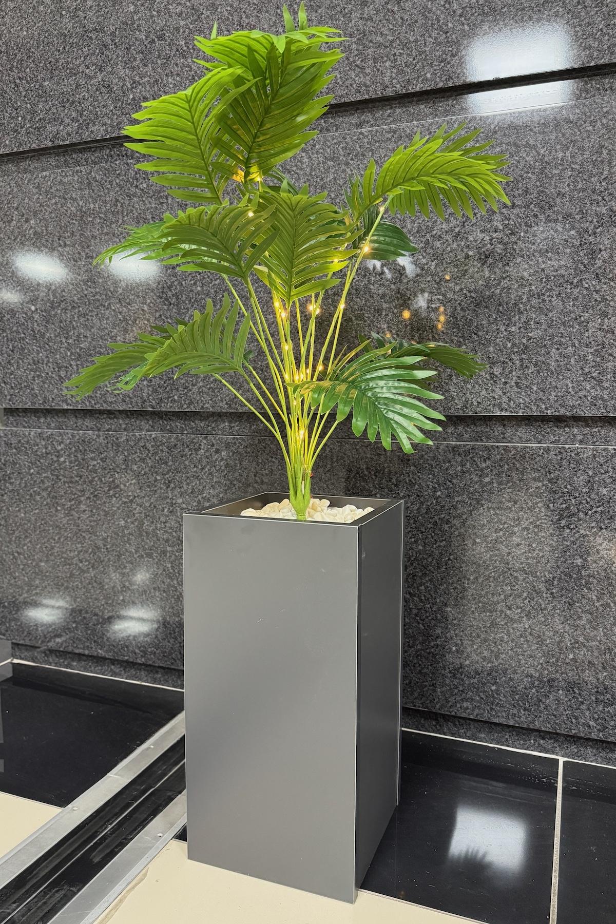 Areka%20Çiçekli,%20Led%20Işıklı,%20Koyu%20Gri%20Saksı%20115cm