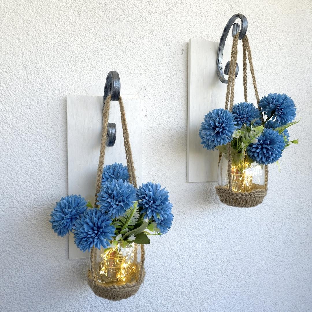 Duvar%20Dekoru,%20Led%20Işıklı,%20Mavi%20Kasımpatı%20Çiçekli,%20Beyaz%20Aplik%20İkili%20Set