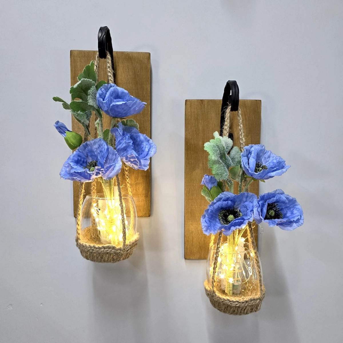 Duvar%20Dekoru,%20Led%20Işıklı,%20Mavi%20Gelincik%20Çiçekli,%20Meşe%20Aplik%20İkili%20Set