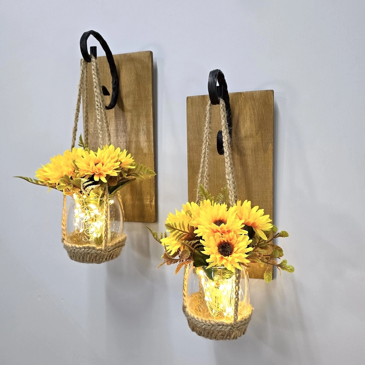 Duvar%20Dekoru,%20Led%20Işıklı,%20Sarı%20Papatya%20Çiçekli,%20Meşe%20Aplik%20İkili%20Set