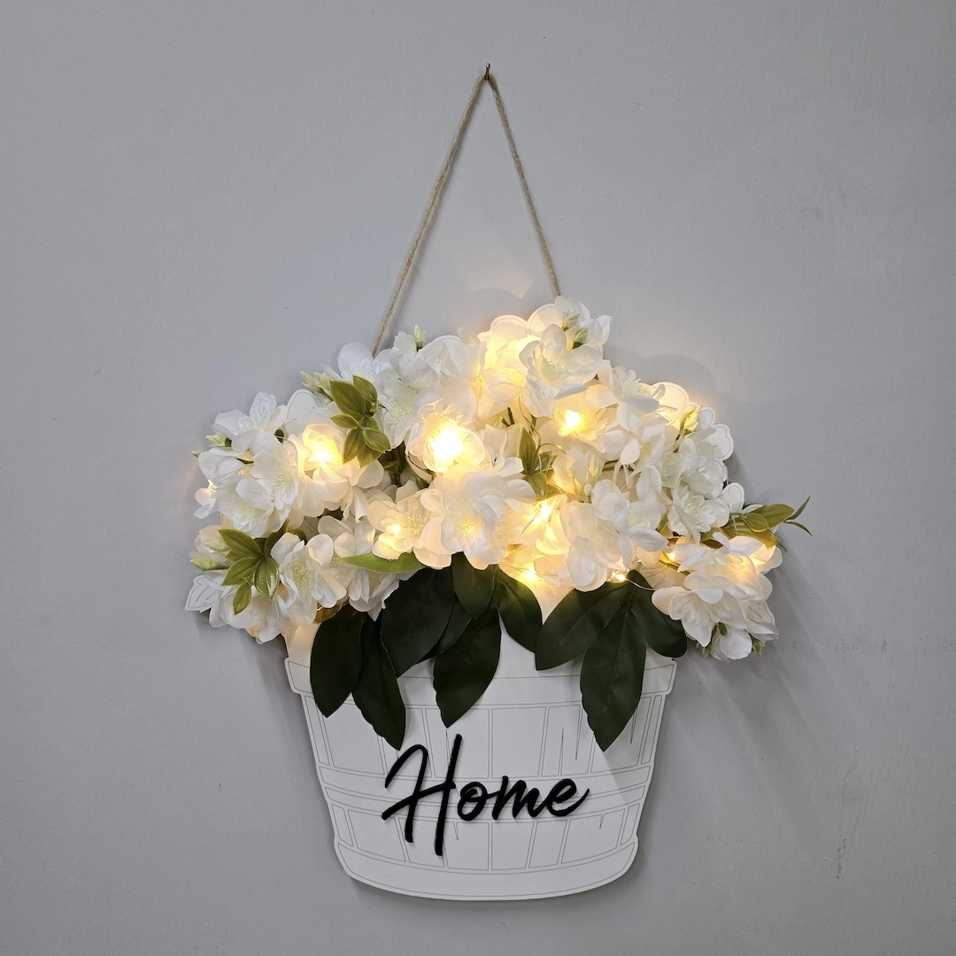 Led%20Işıklı%20ve%20Beyaz%20Yasemin%20Çiçekli%20Kapı%20ve%20Duvar%20Dekoru