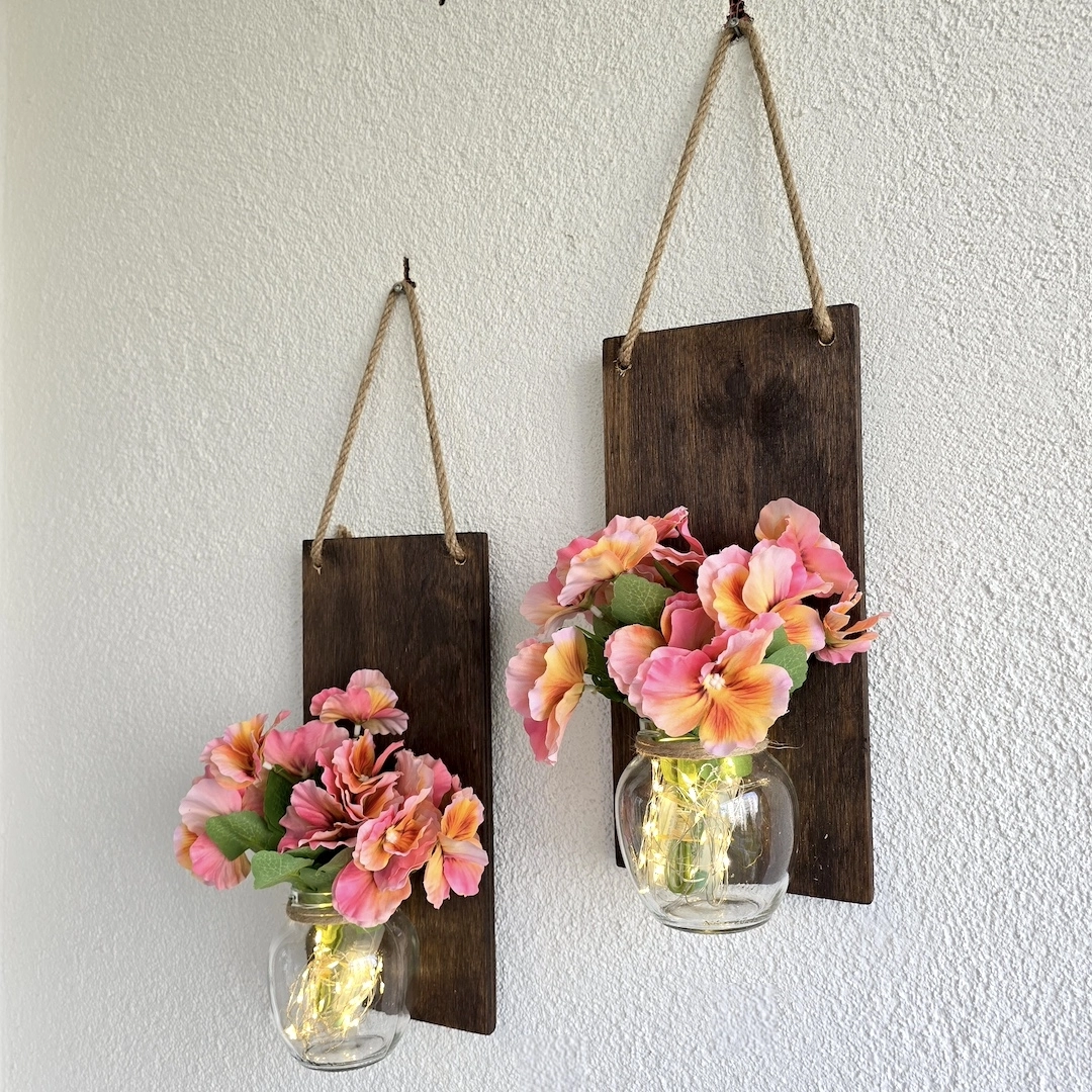 Led%20Işıklı,%20Pembe%20Menekşe%20Çiçekli%20Duvar%20Dekoru%20Ceviz%20İkili%20Set