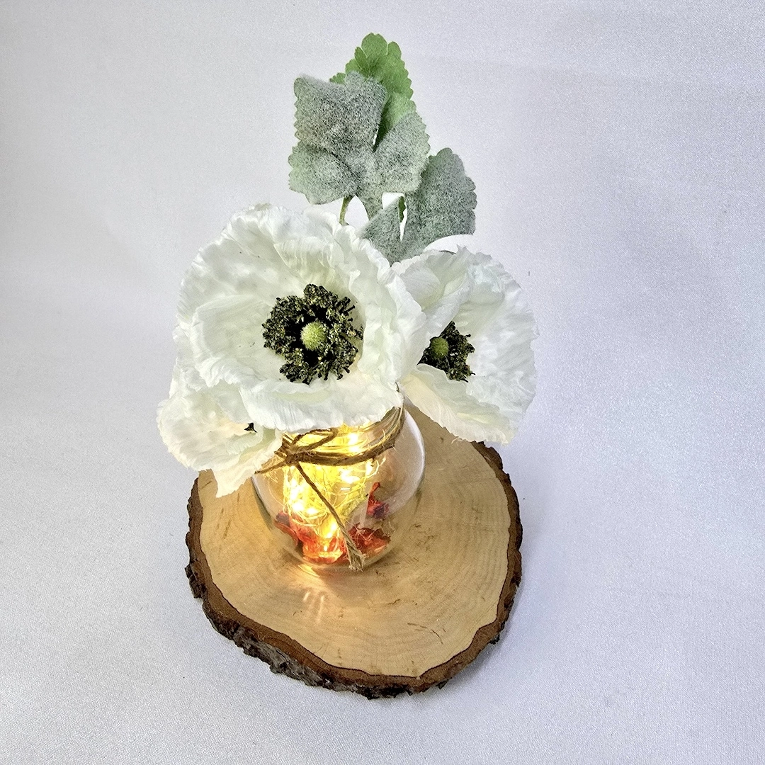Beyaz%20Gelincik%20Çiçekli,%20Led%20Işıklı%20Dekoratif%20Vazo