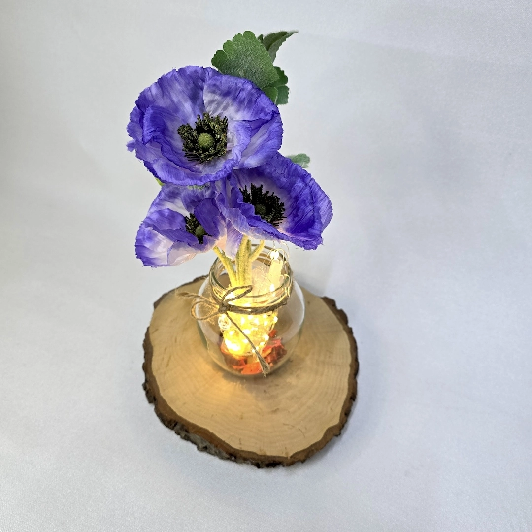 Lila%20Gelincik%20Çiçekli,%20Led%20Işıklı%20Dekoratif%20Vazo