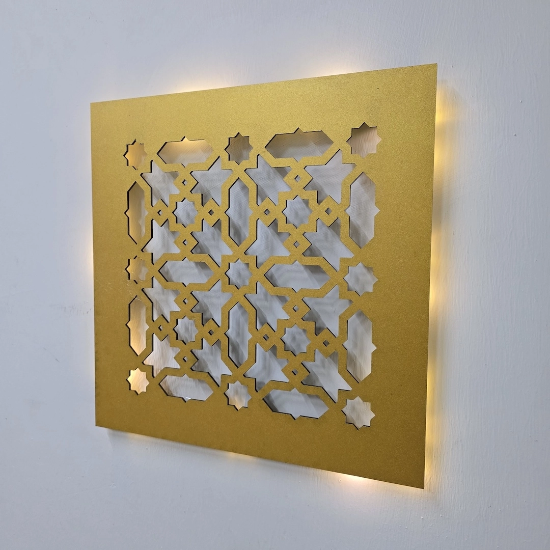 Led%20Işıklı%20Motif%20Tablo%202%20-%2030x30cm%20Gold